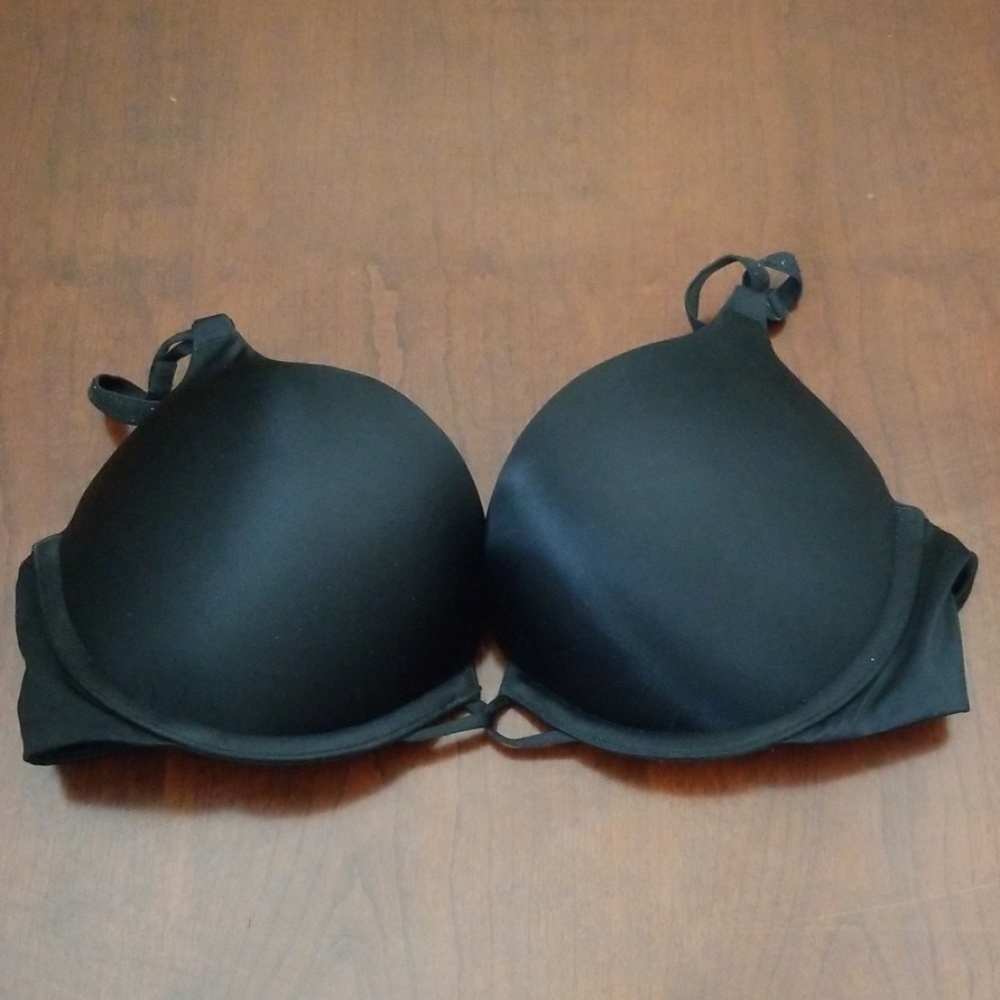 Victoria's Secret 34C black Bombshell bra